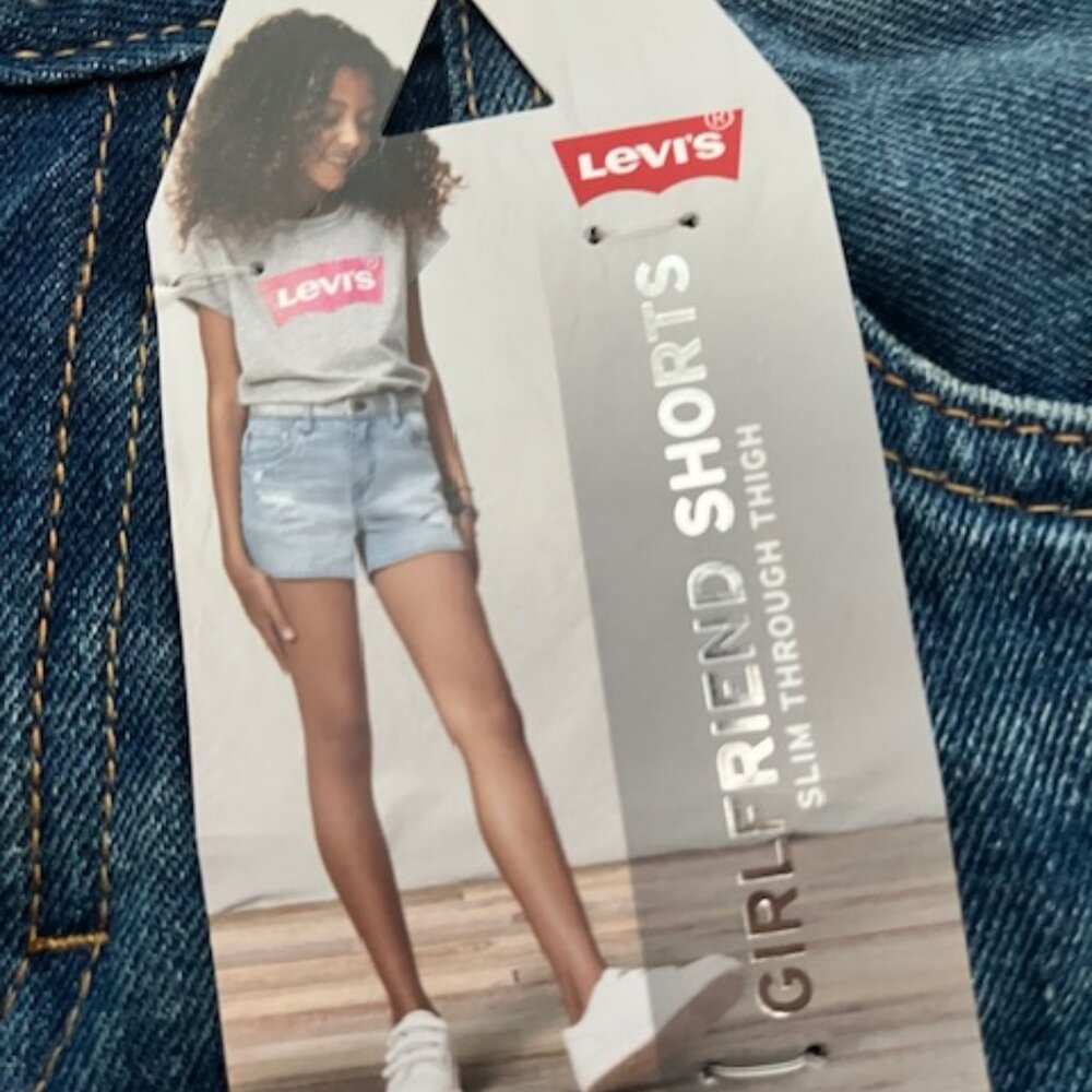 NWT Levi Girlfriend Shorts Girl Size 12 Reg